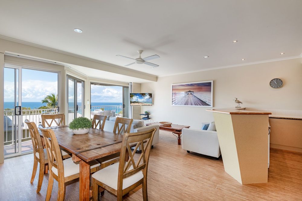 sunshine-beach-2-bedroom-apartment-unit-07(8)